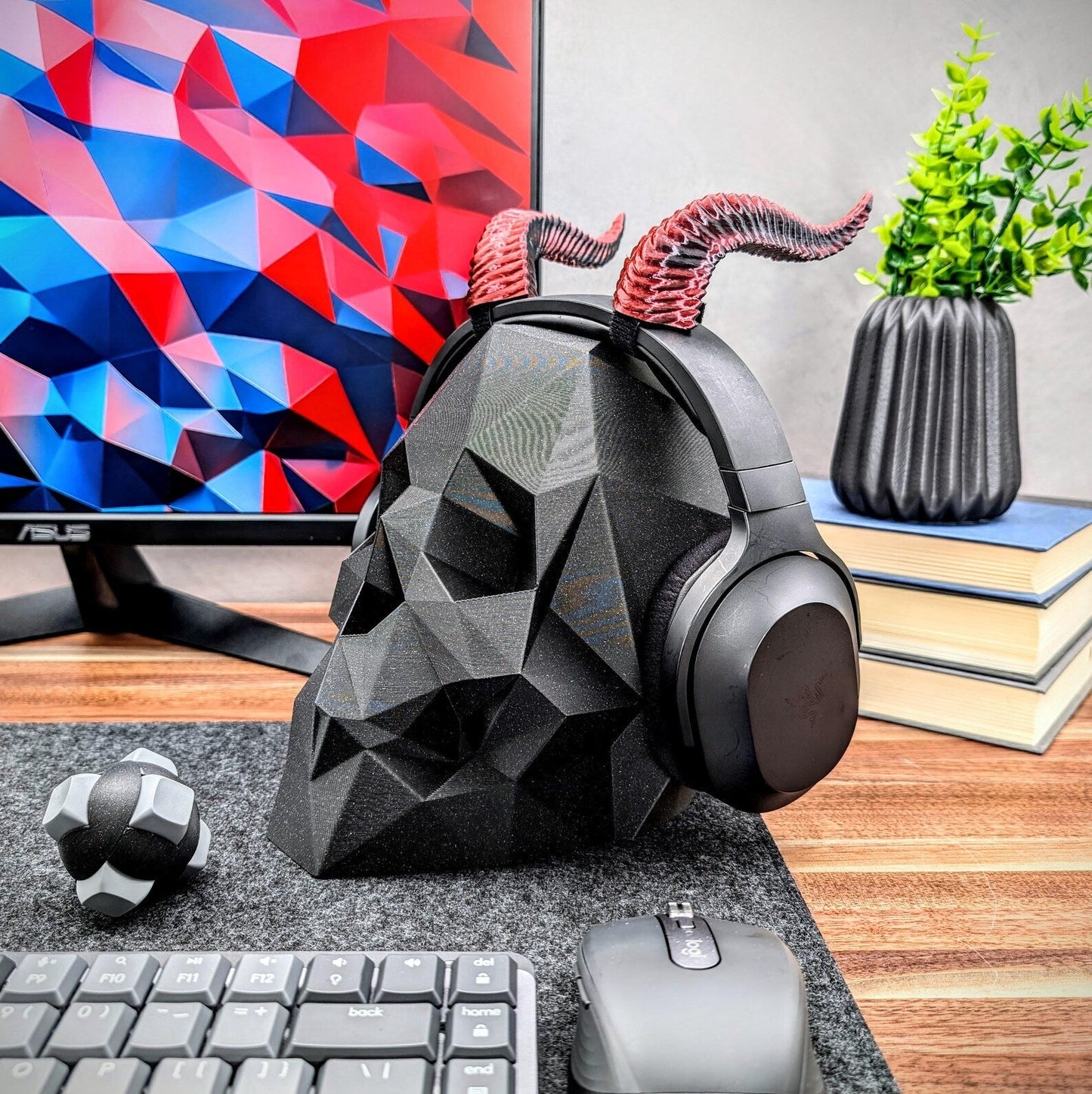 Skull Heapdhone Stand